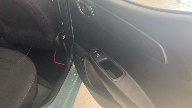 Hyundai i10 1.0 MPi SE Connect 5dr Petrol Hatchback